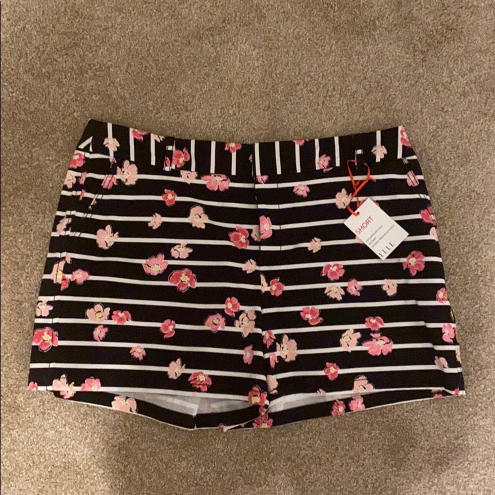 Elle size 14 flower shorts